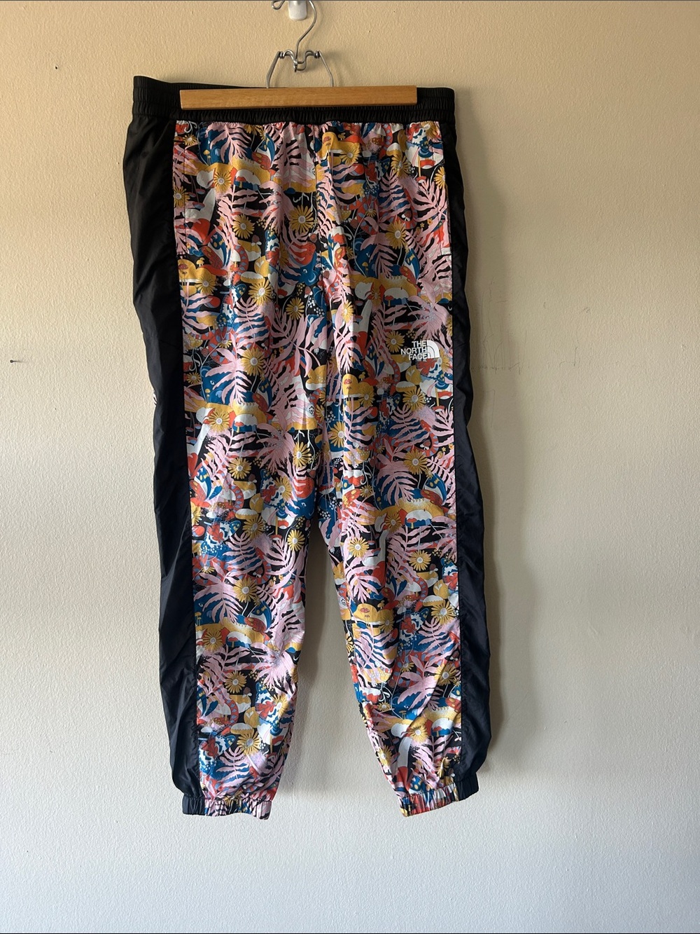 The North Face wind wall jogger floral